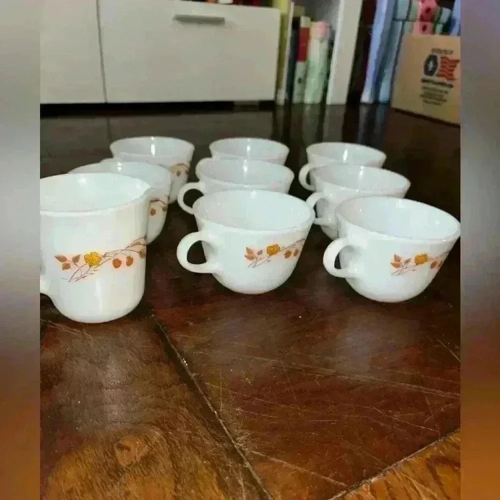 Set of vintage Pyrex mugs and milk pour
